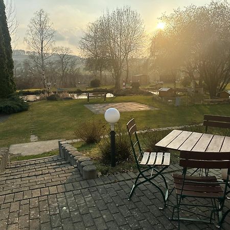 Hotel Am Laerchenberg I Fruehstueck, Wlan, Parkplatz Schirgiswalde-Kirschau Bagian luar foto